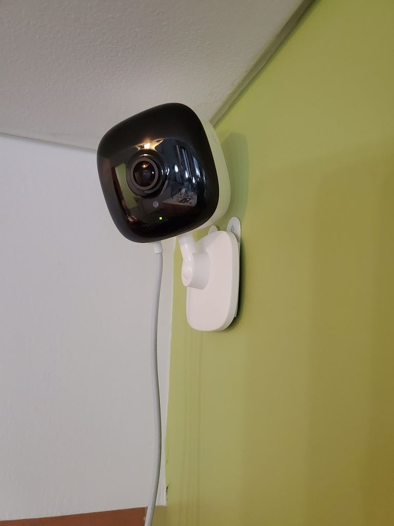 Soporte de pared para cámara Kasa Spot para tiras Command