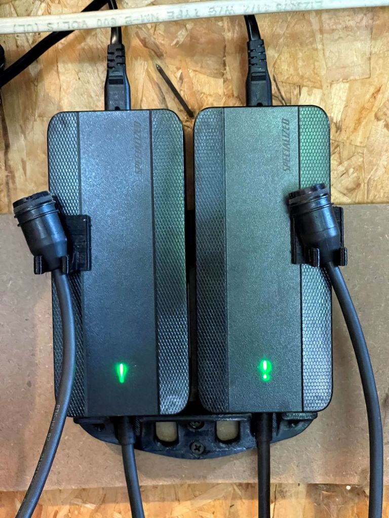 Montaje en pared para cargador doble de bicicleta eléctrica Specialized