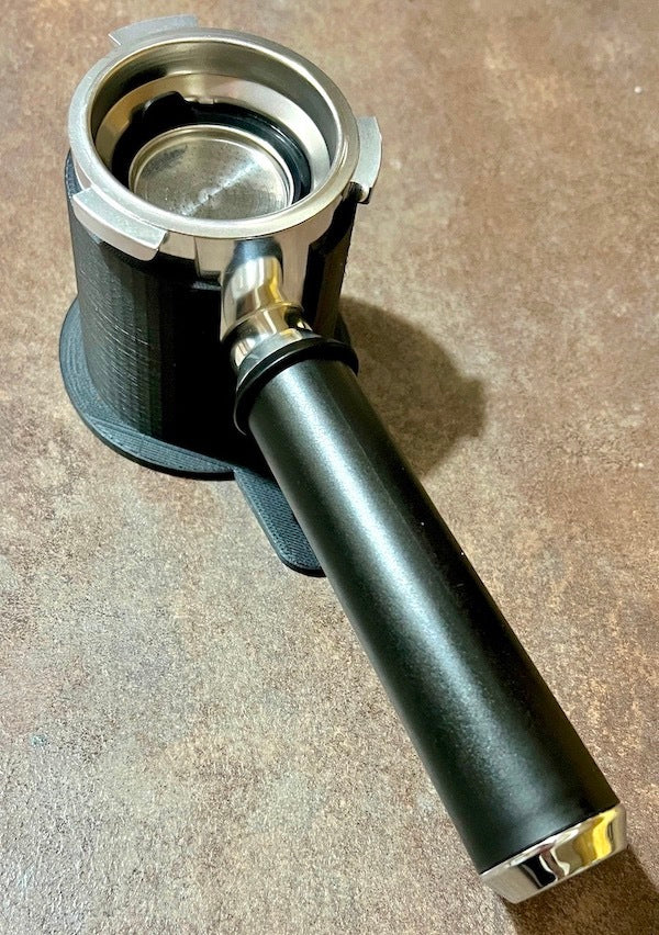 Soporte del portafiltro Delonghi Dedica - Para una óptima preparación de espresso