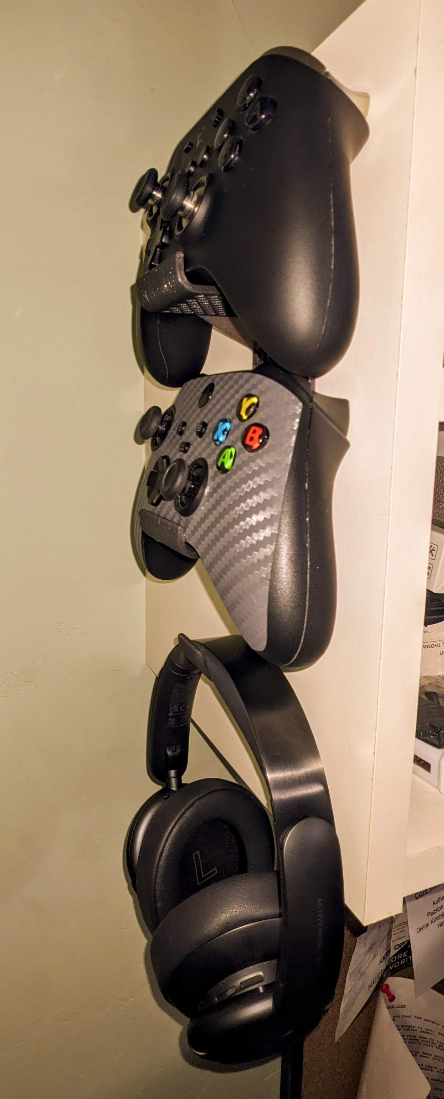 Soporte de pared para controlador y auriculares