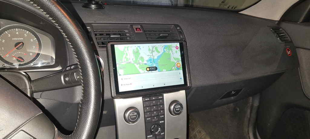 Reemplazo de moldura estéreo Volvo V50 con soporte para tableta de 8"