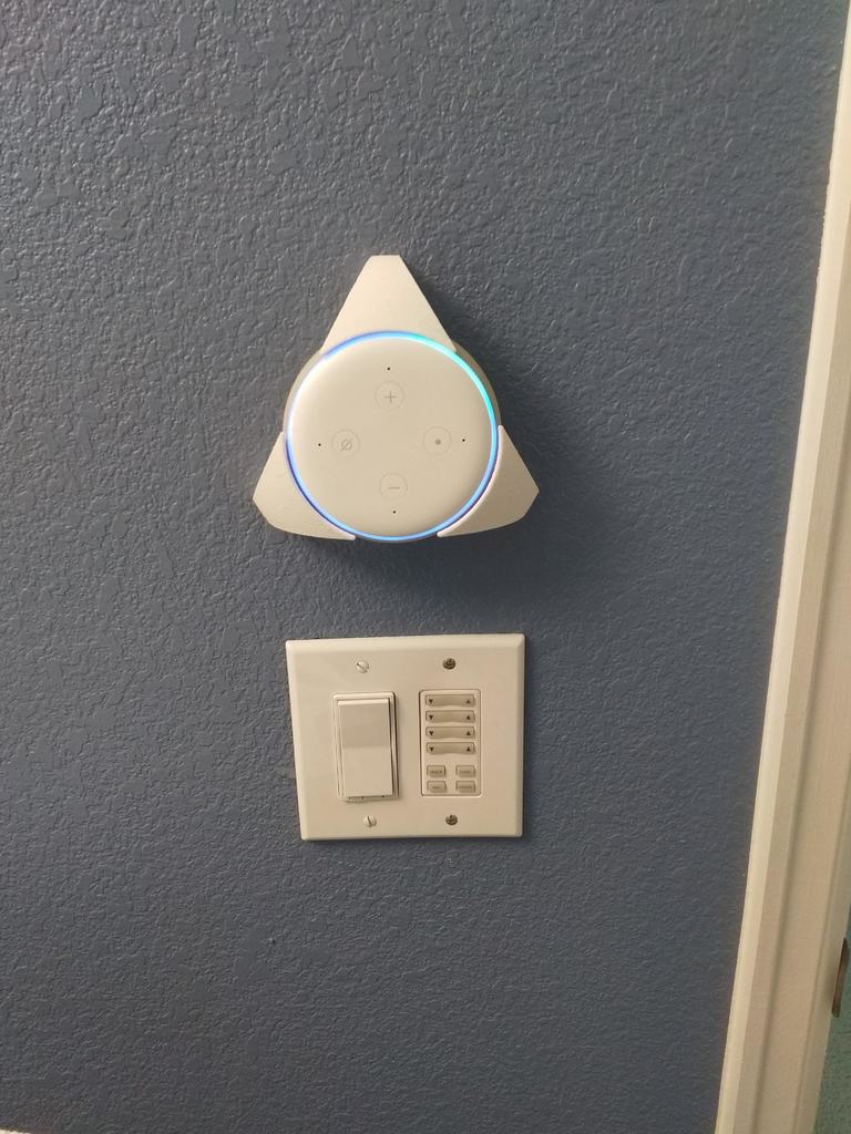 Montaje en pared para Echo Dot 3 – Cableado oculto