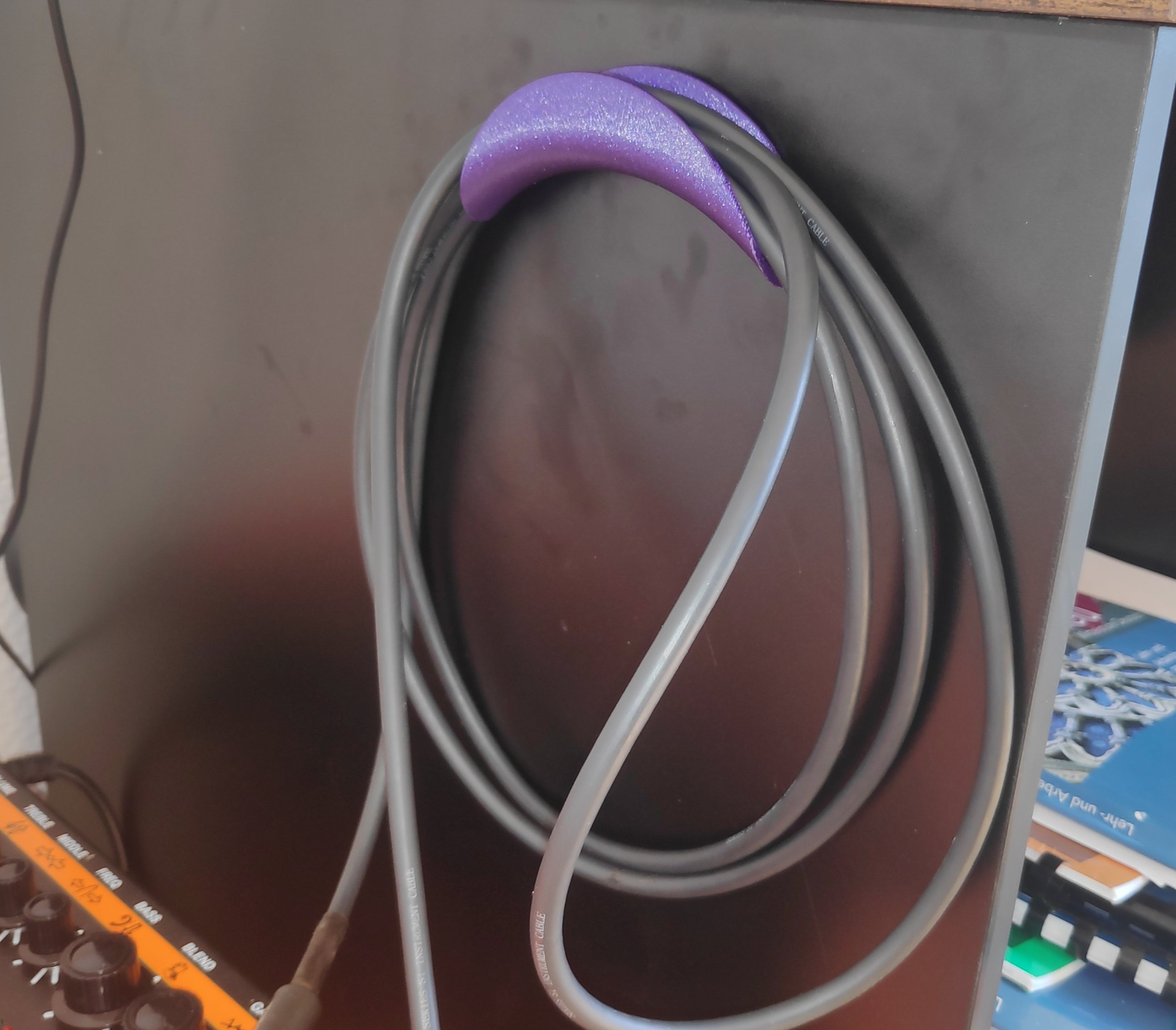 Soporte de cable de guitarra para montaje en pared