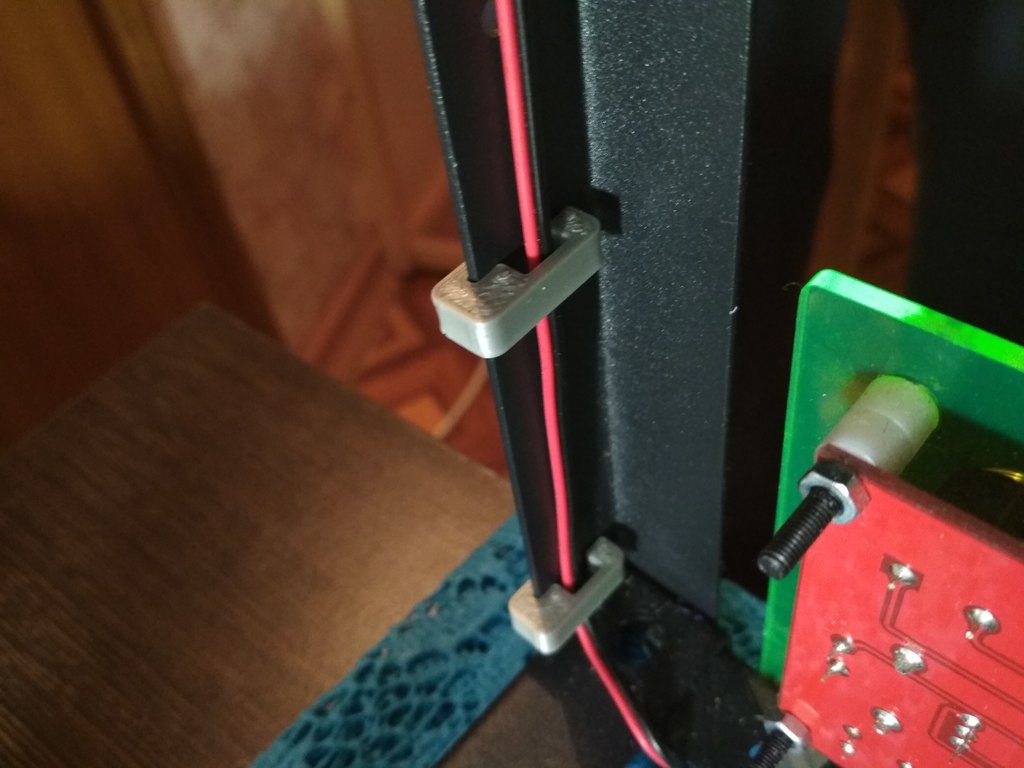 Clips para cables para Flyingbear P905 y gestión de cables universal