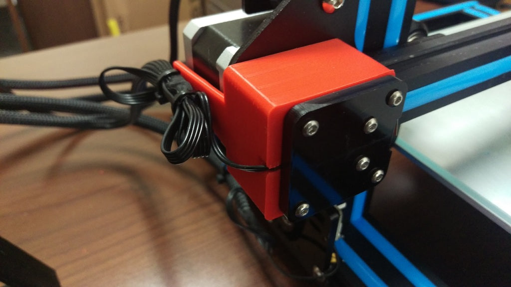 CR 10 X Eje de Cobertura y Gestión de Cables