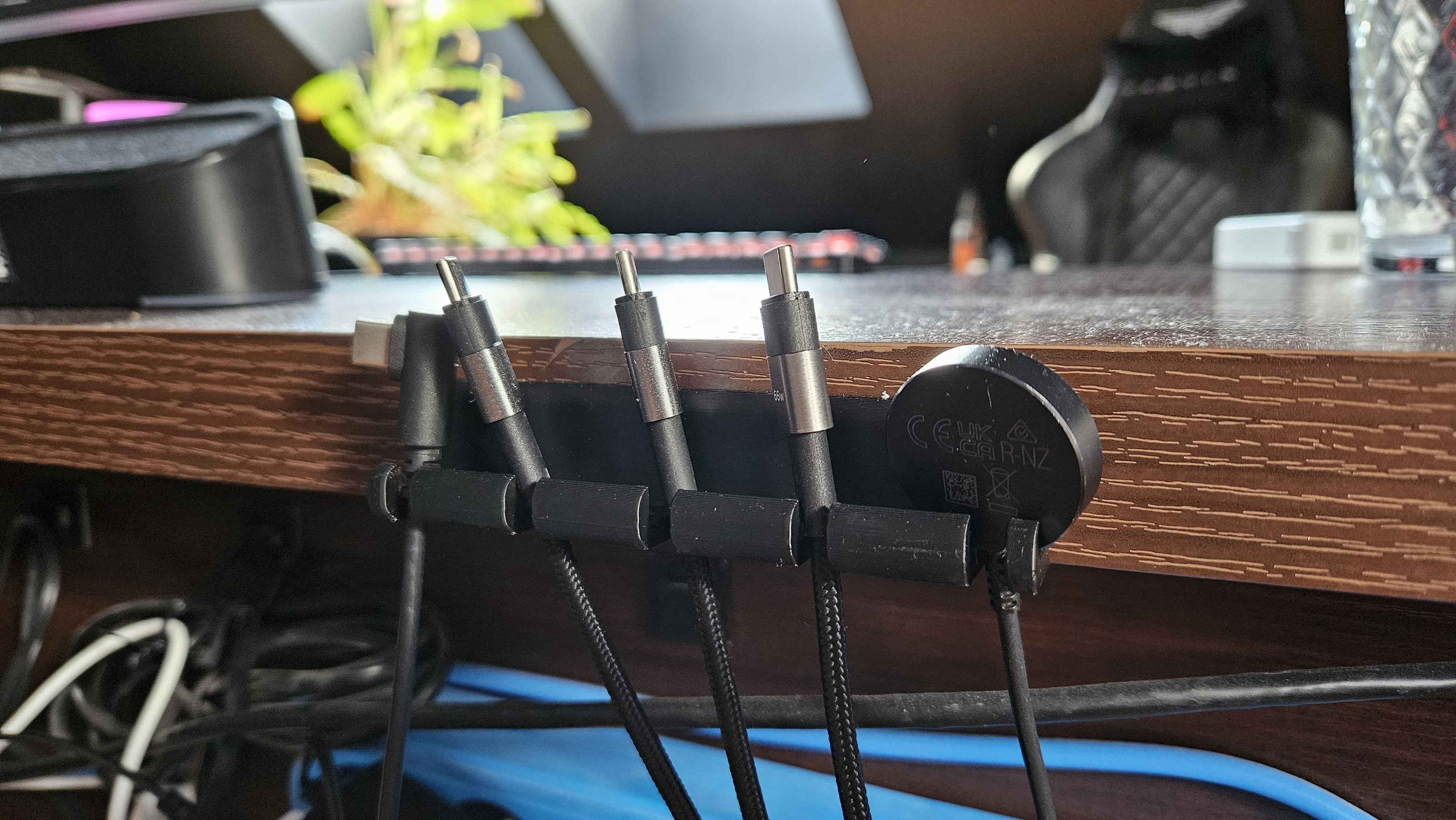 Soportes de cable universales