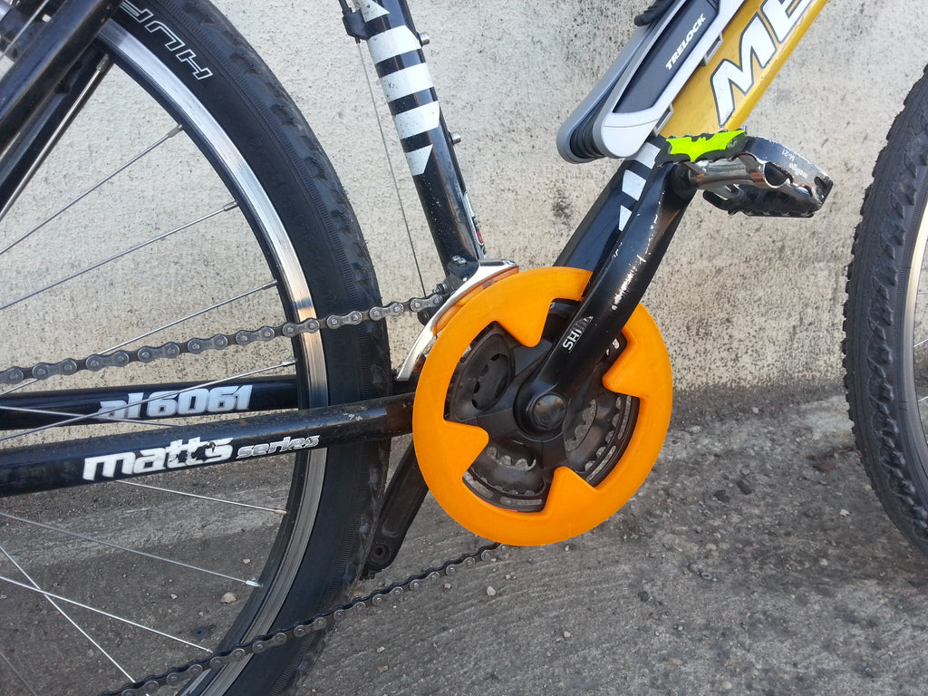 Protector y escudo de cadena de bicicleta Shimano