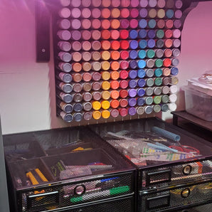 Soporte modular de pared para pinturas de hobby
