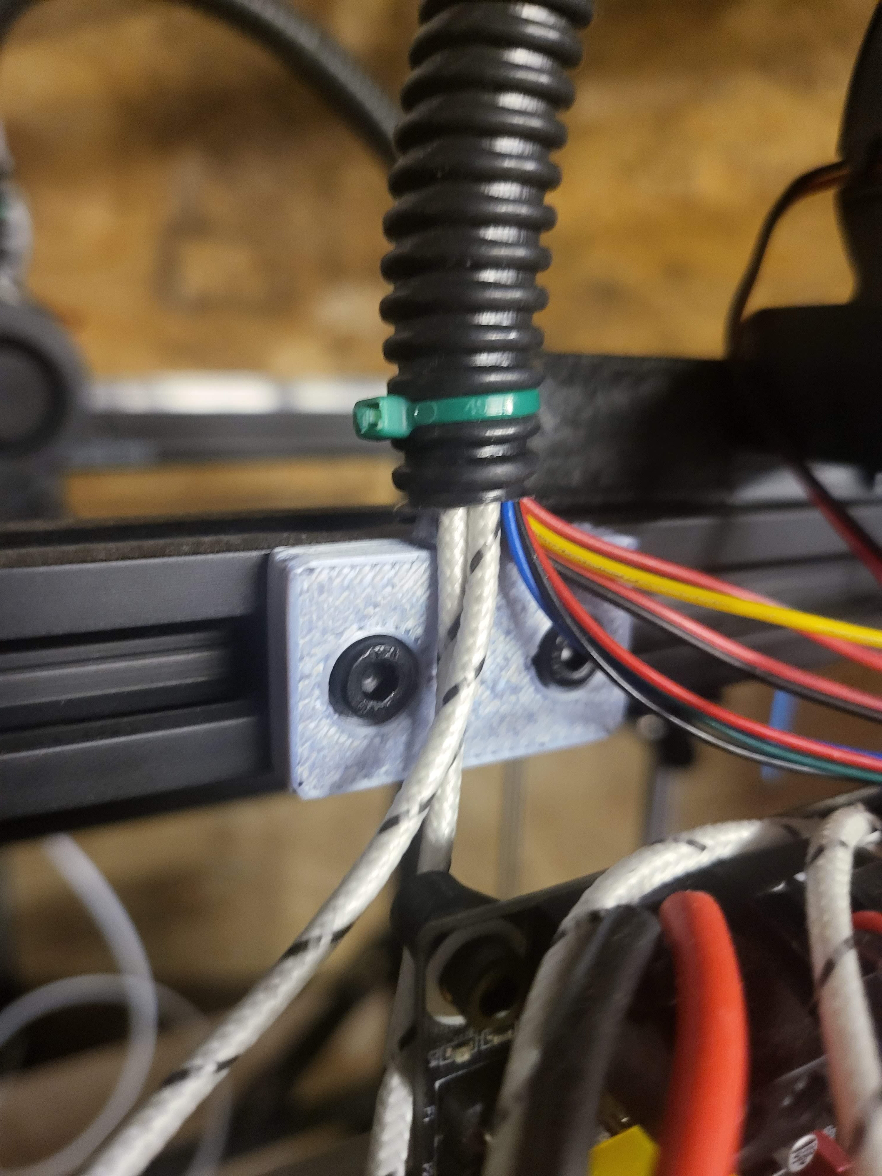 Gestión de cables para una configuración ordenada y organizada