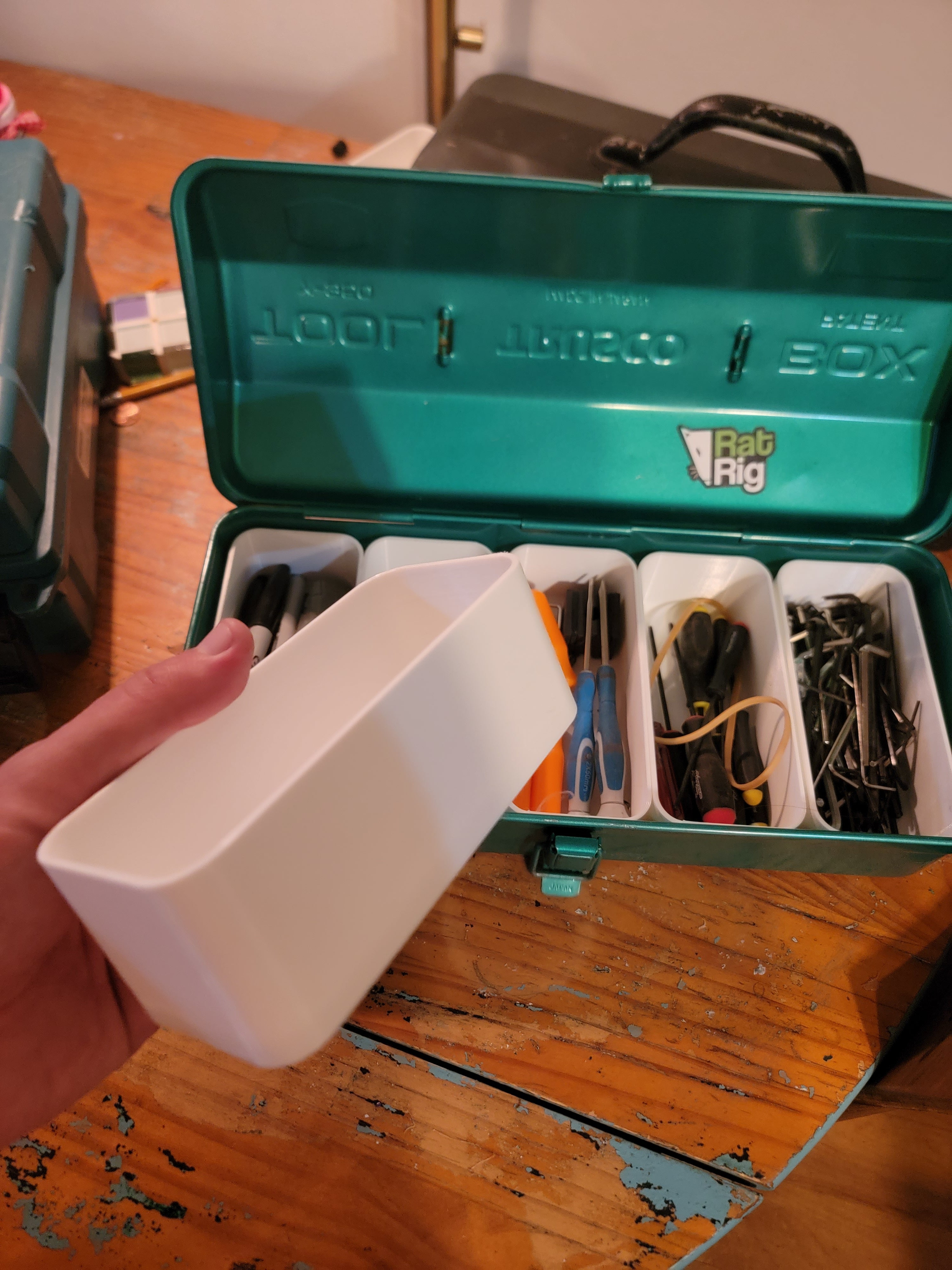 Inserto Toyo Steel TRUSCO Y-350-GN para caja de herramientas