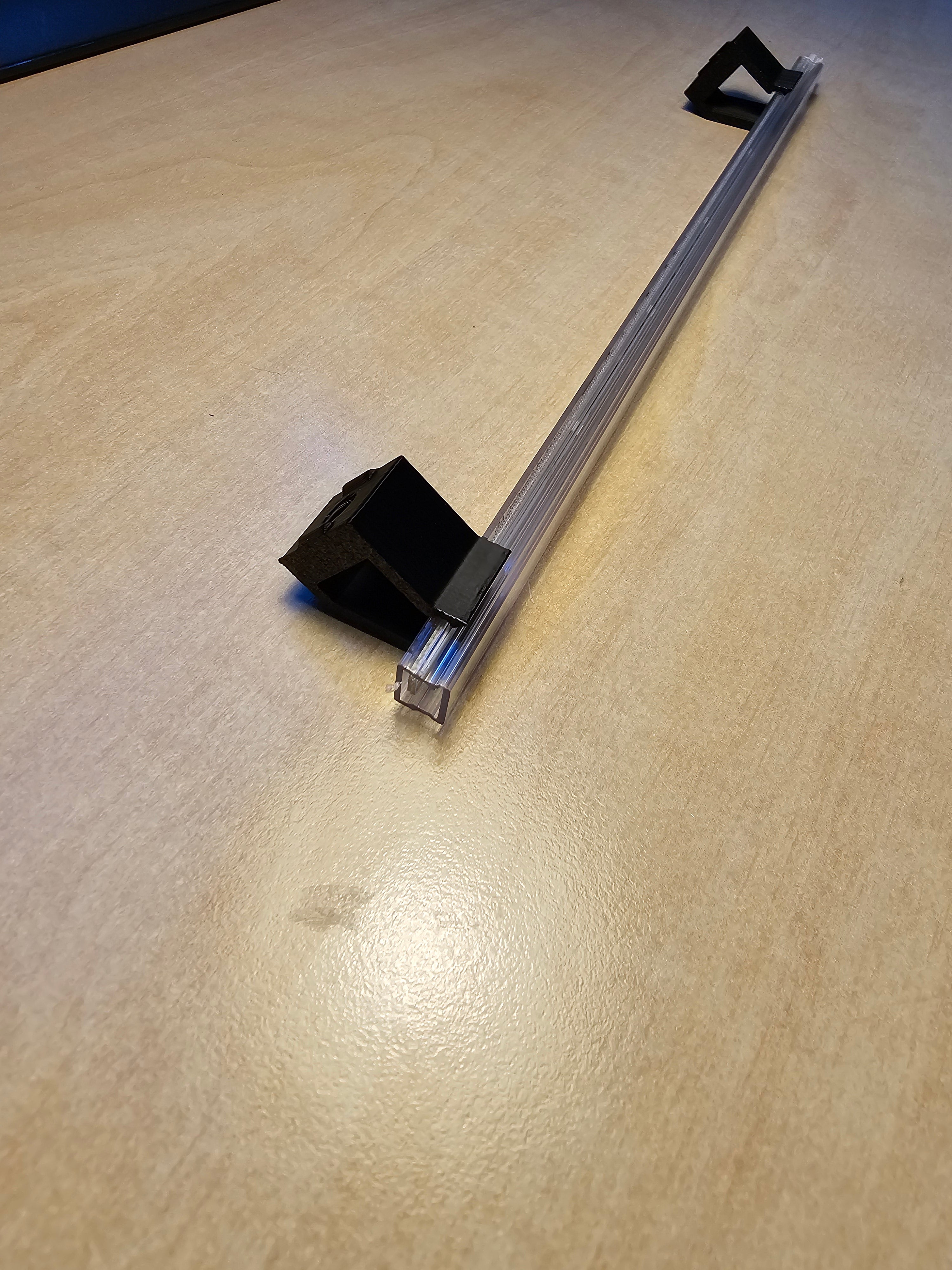 Tira de LED IKEA Ledberg recortada para extrusiones 3030 (compatible con RatRig V-Core)