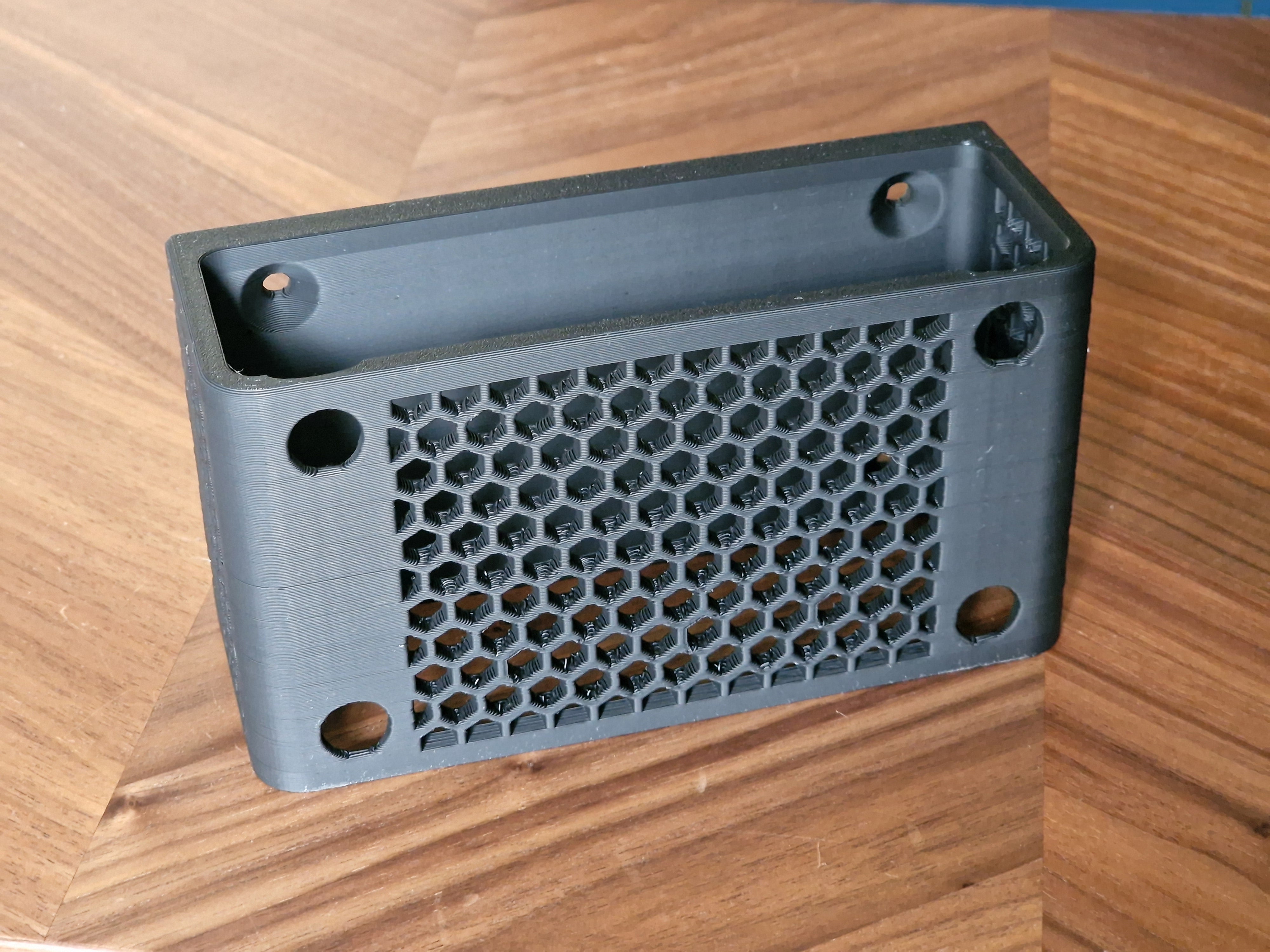Soporte debajo del escritorio para Focusrite Scarlett Solo 4.ª generación