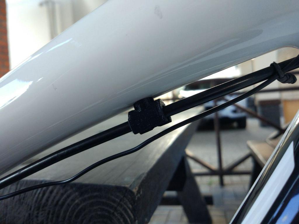 Abrazadera para tubo de freno y soporte para cable para bicicleta