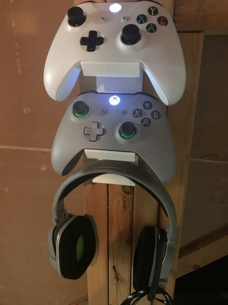 Montaje en pared para controladores y auriculares de XBOX One