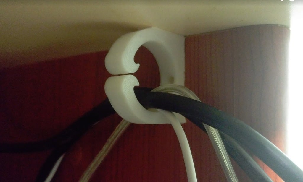 Clips de cable eficaces para la gestión organizada de cables