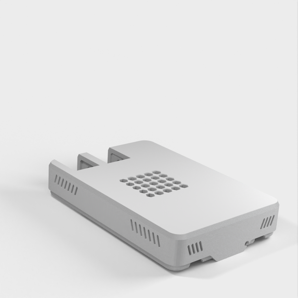 Carcasa de Raspberry Pi 5 con orificios de ventilación y nueva disposición USB/LAN