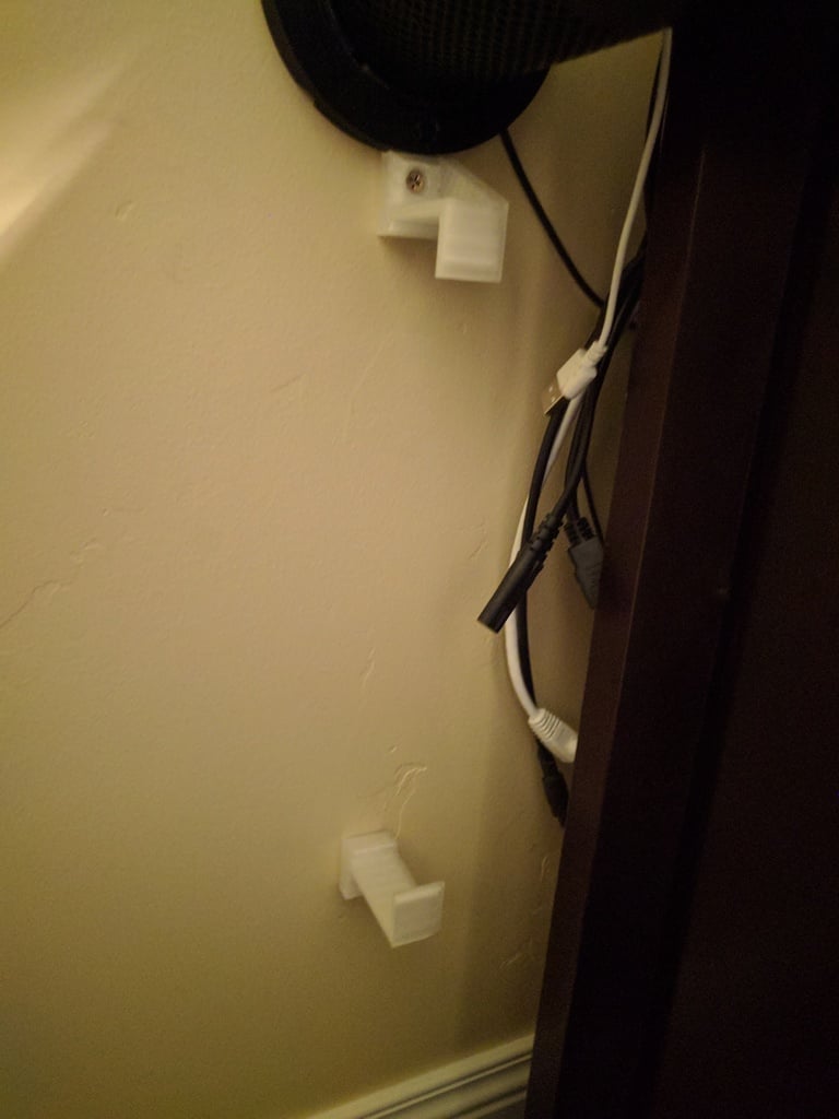 Montaje en pared de Xbox One S - Diseño minimalista