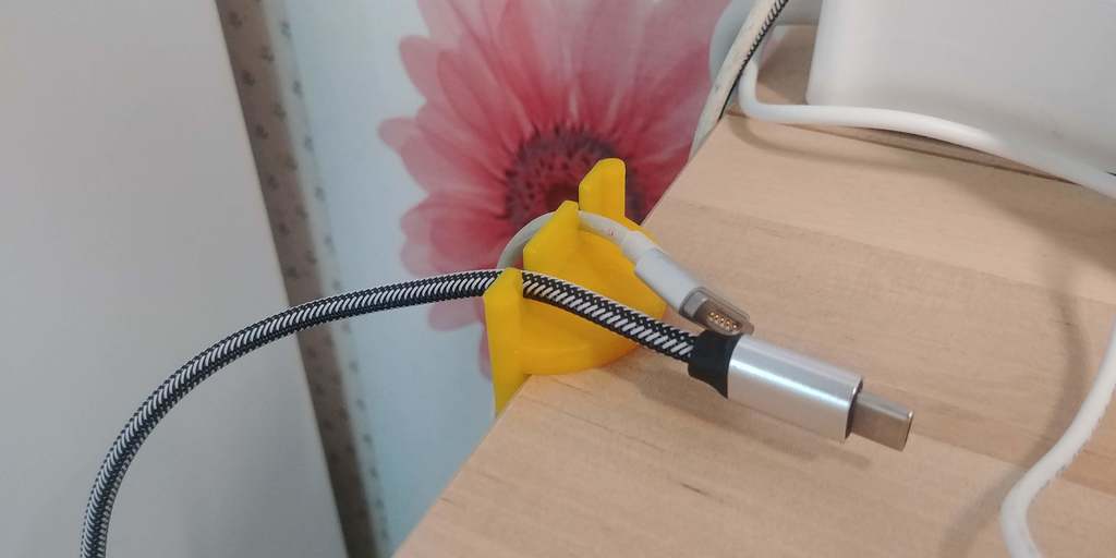 Soporte para cable USB para escritorio organizado