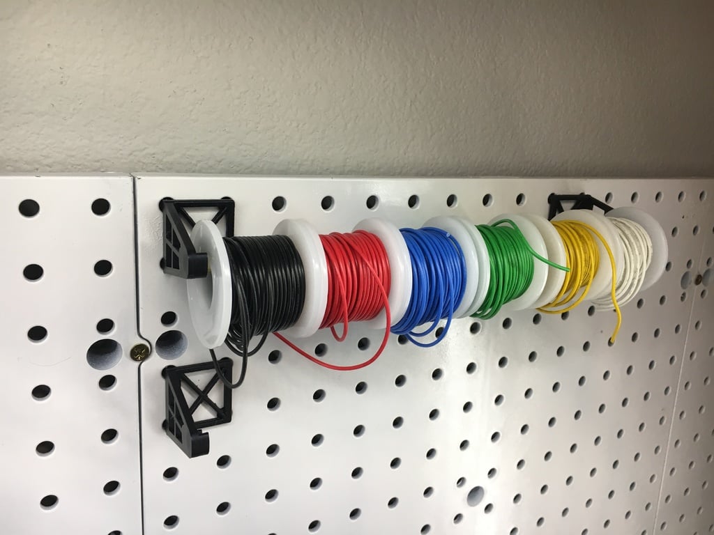 Soporte para cables de tablero perforado para bobinas