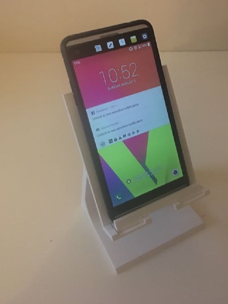 Soporte universal ajustable para teléfono/tableta para teléfonos grandes con funda protectora