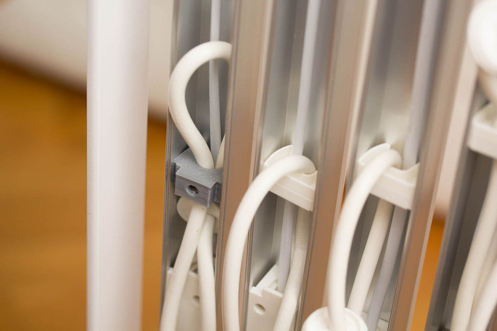 Abrazadera de tubo de luz LED para gestión de cables