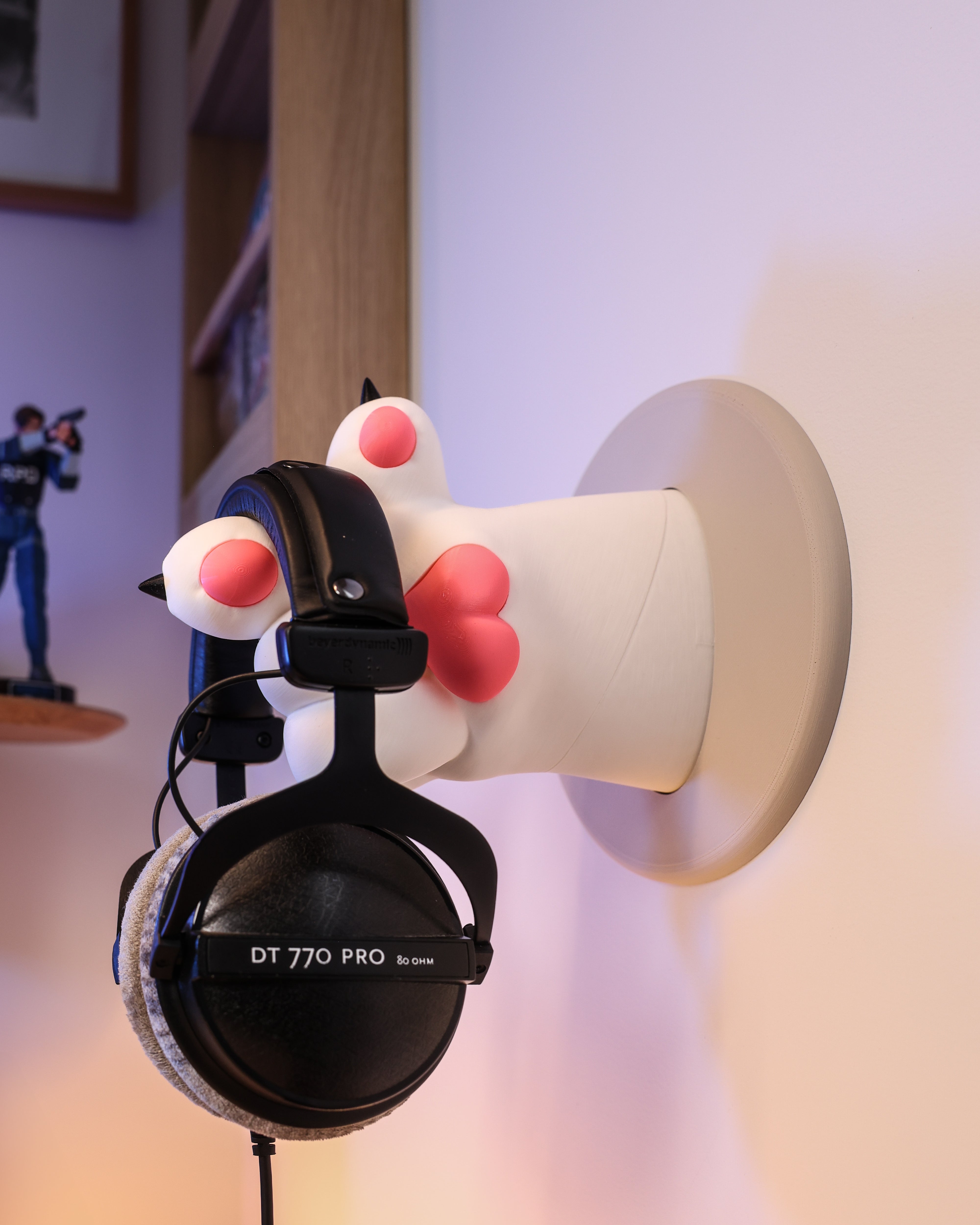 Soporte de pata de gato montado en la pared para auriculares y bolsos