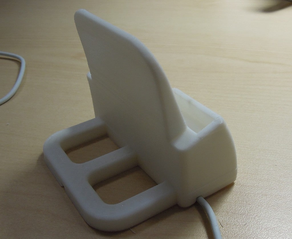 Base de carga para iPhone6 y 6 Plus con bocina de altavoz y cableado ajustable