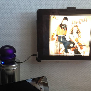 Montaje de pared compacto para altavoz de iPad