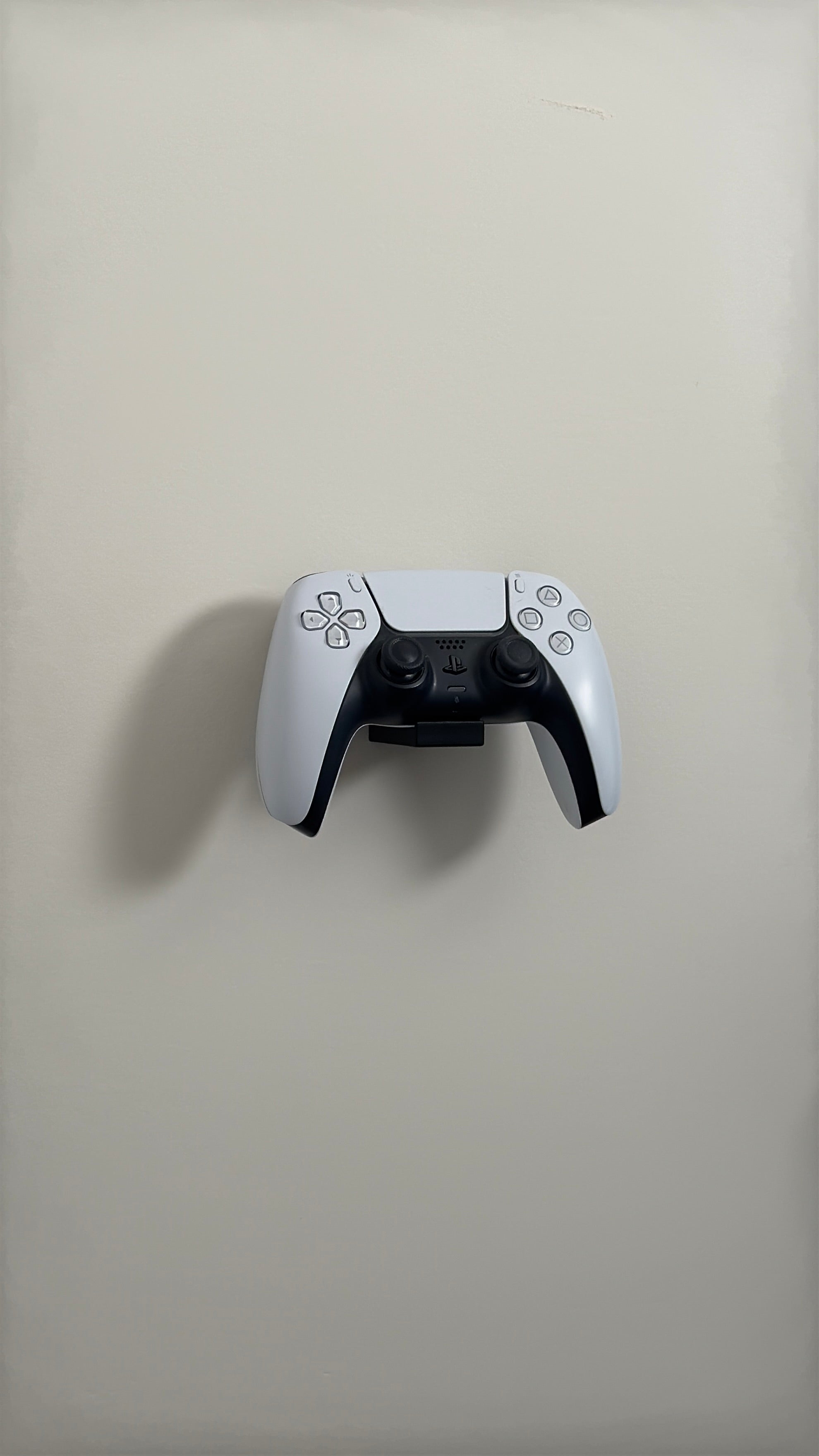 Soporte de pared para teclados y accesorios de oficina