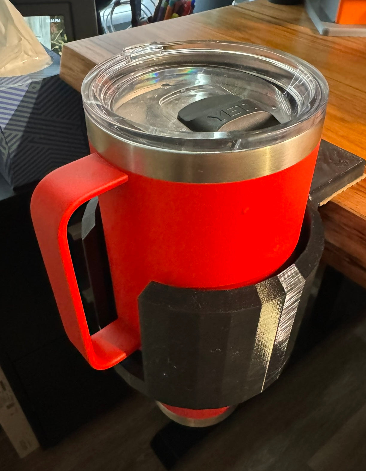 Soporte para vasos con abrazadera para escritorio: ideal para vasos Yeti y Stanley