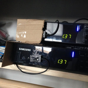 Soporte aislante para IR Blaster para mando a distancia de TV