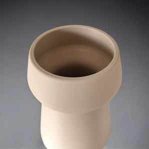 Florero cónico minimalista Athen para hogares modernos