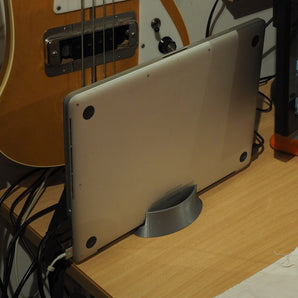 Soporte compacto para Macbook Pro para computadora portátil cerrada