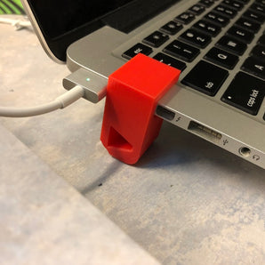 Soporte de elevación para MacBook Pro Retina de 13 pulgadas para un flujo de aire óptimo