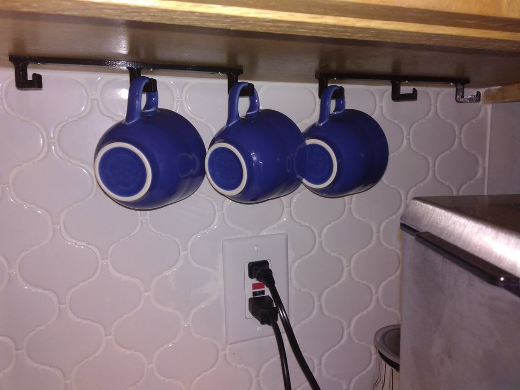 Colgador para tazas y jarras que ahorra espacio