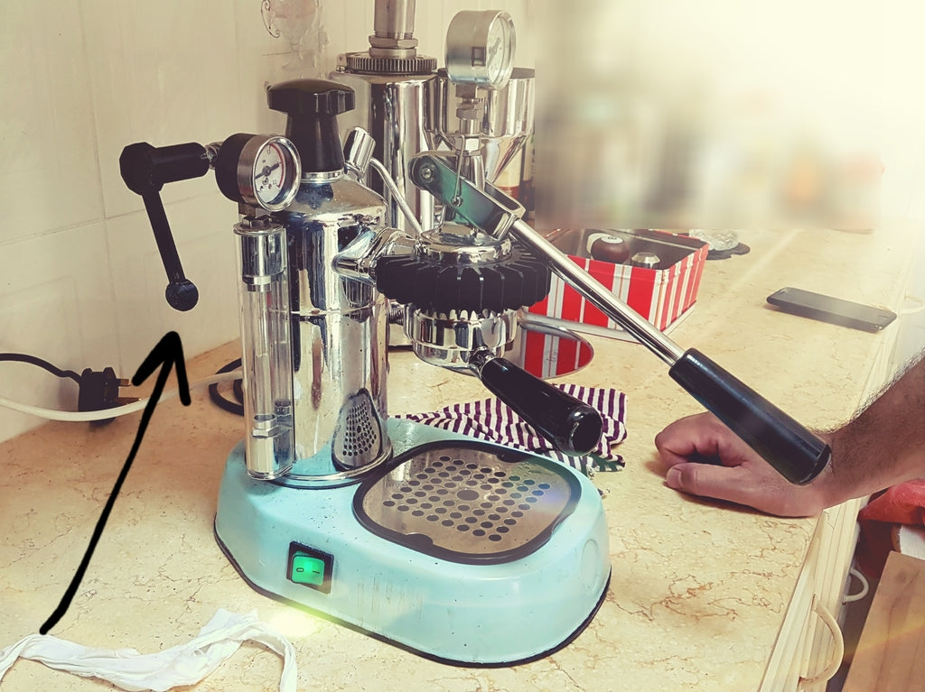 Brazo de válvula de vapor mejorado para la máquina de espresso La Pavoni (1.ª edición)