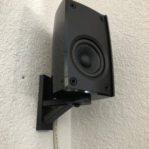 Montaje en pared para altavoces de sonido envolvente con soporte de trípode