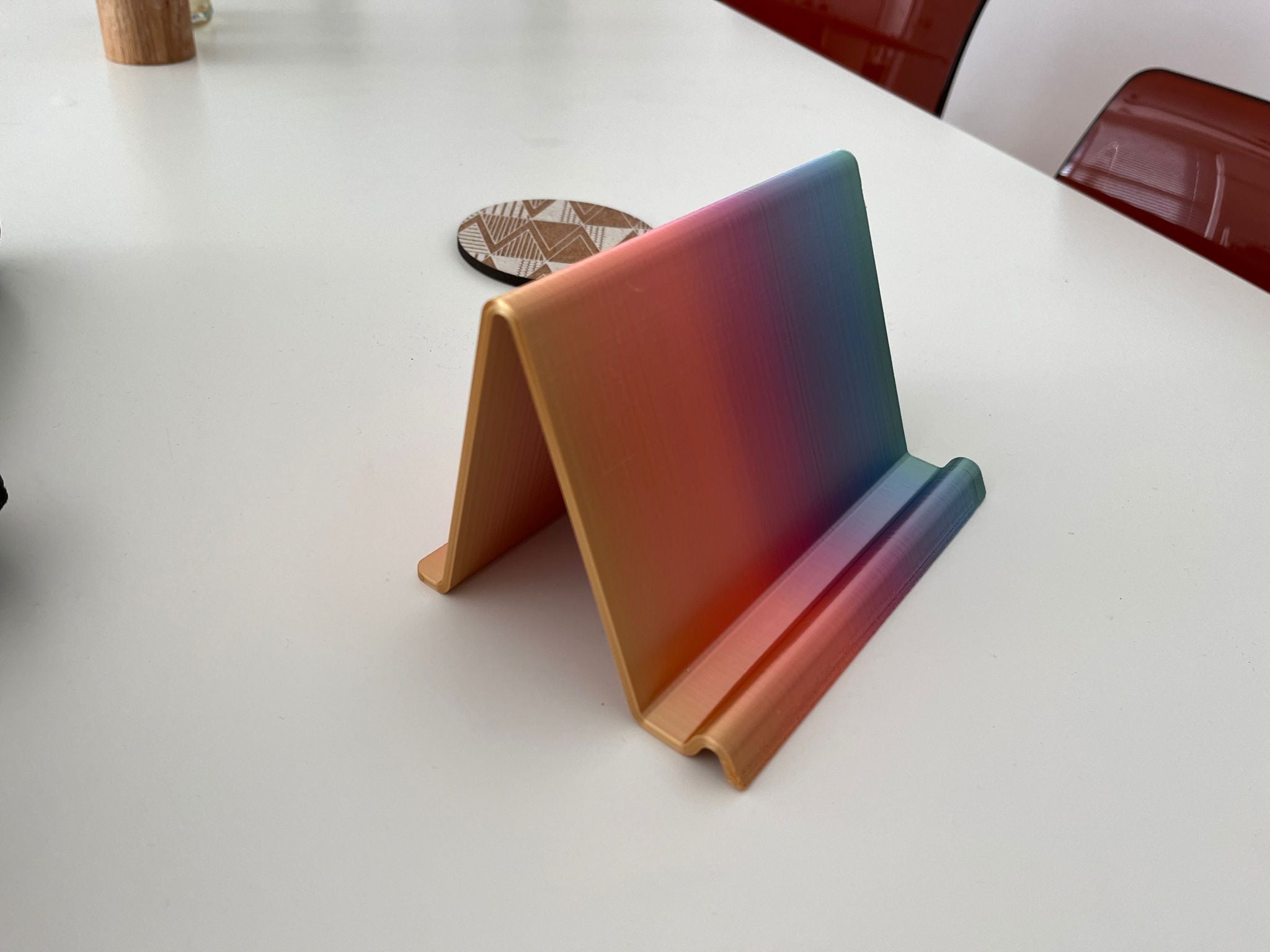 Soporte para iPad con ángulo de 115 grados y base antideslizante de 13 mm