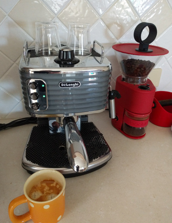 Embudo de café y tamper para espresso