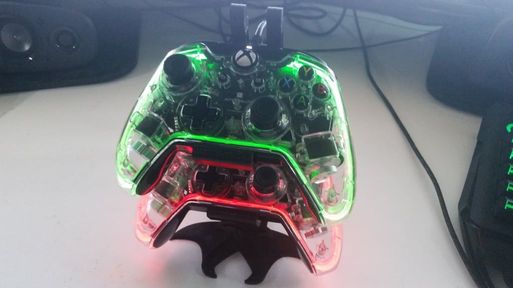 Xbox One Afterglow Soporte para Controlador (Remix)