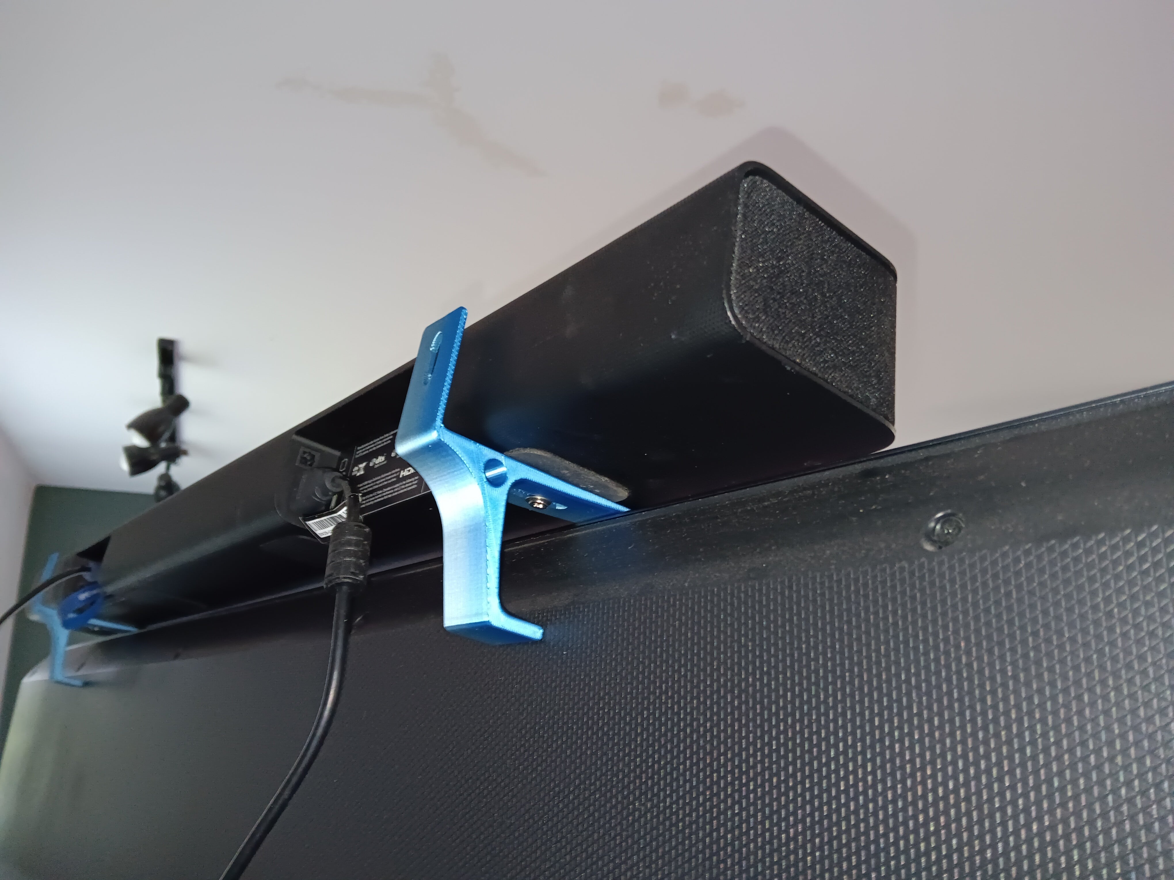 Soporte de montaje universal para barra de sonido - Montaje superior y trasero