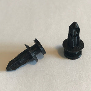 Remache (no) bloqueable para el panel de la barra de remolque del Tesla Model X