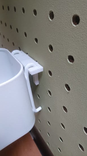 Actualización del adaptador de caja SKÅDIS METAL de Ikea para placa con orificio normal