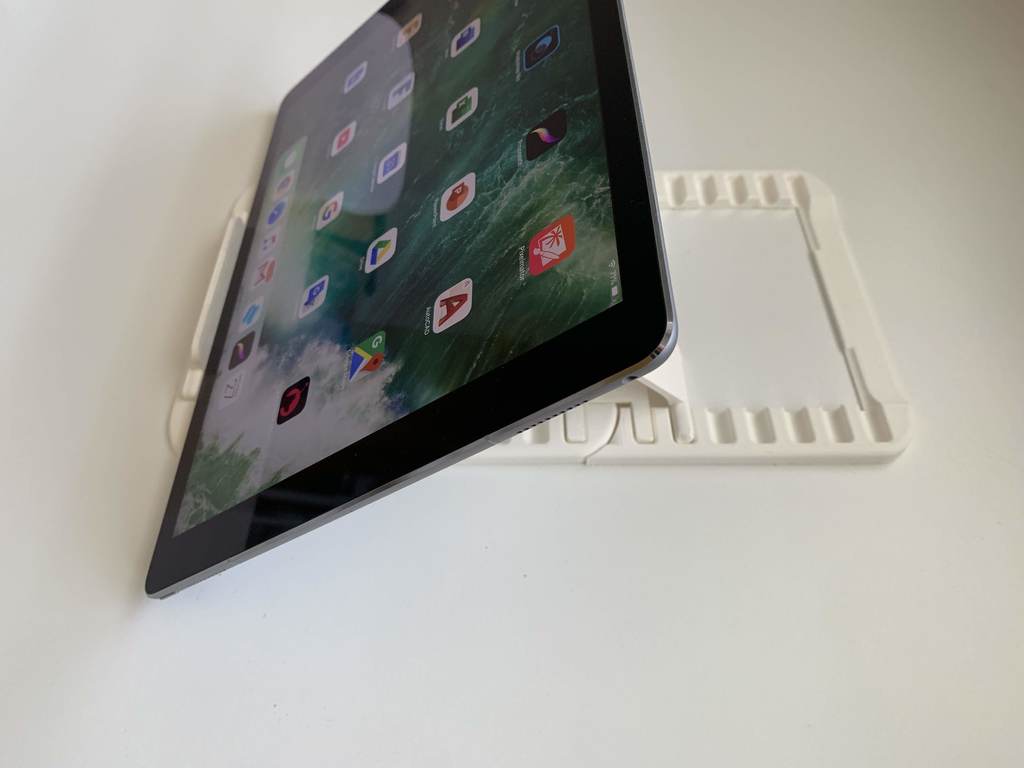 Soporte ajustable para iPad (remezcla ampliada)
