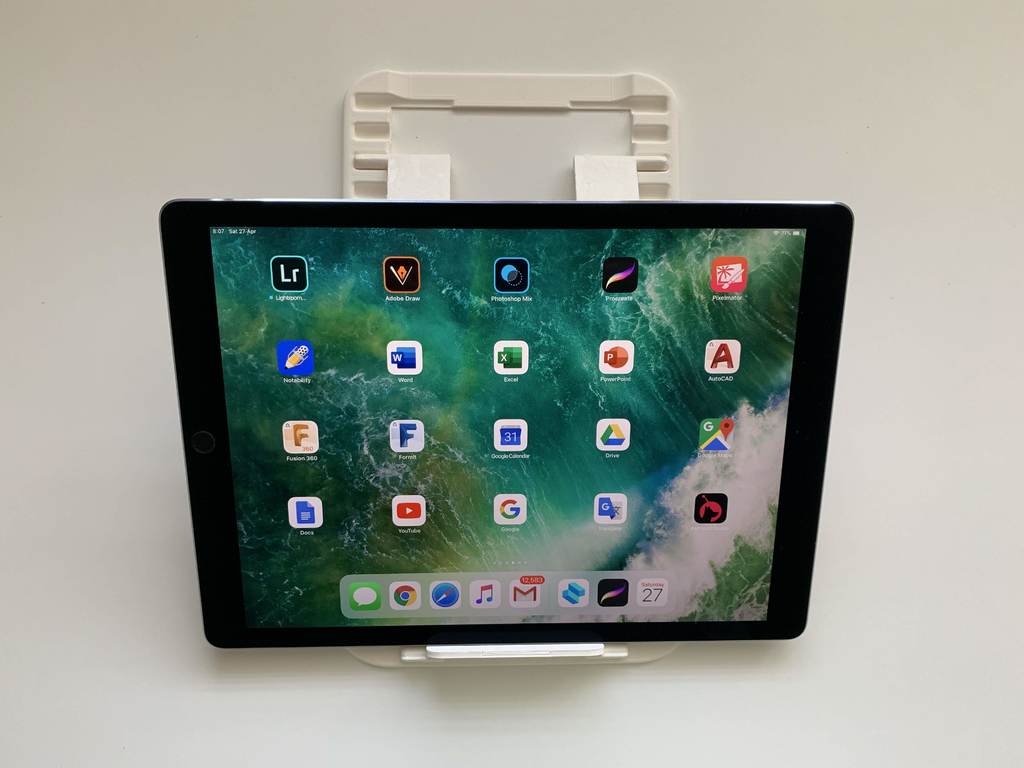 Soporte ajustable para iPad (remezcla ampliada)