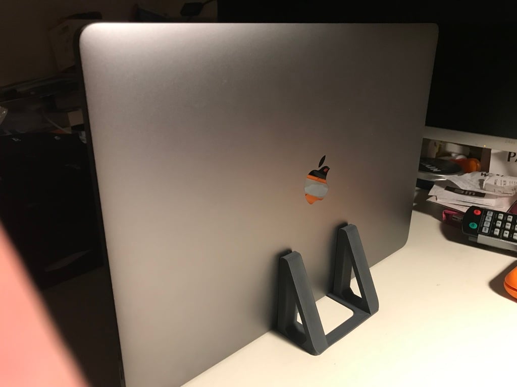 Soporte para Macbook Pro para modo Clamshell