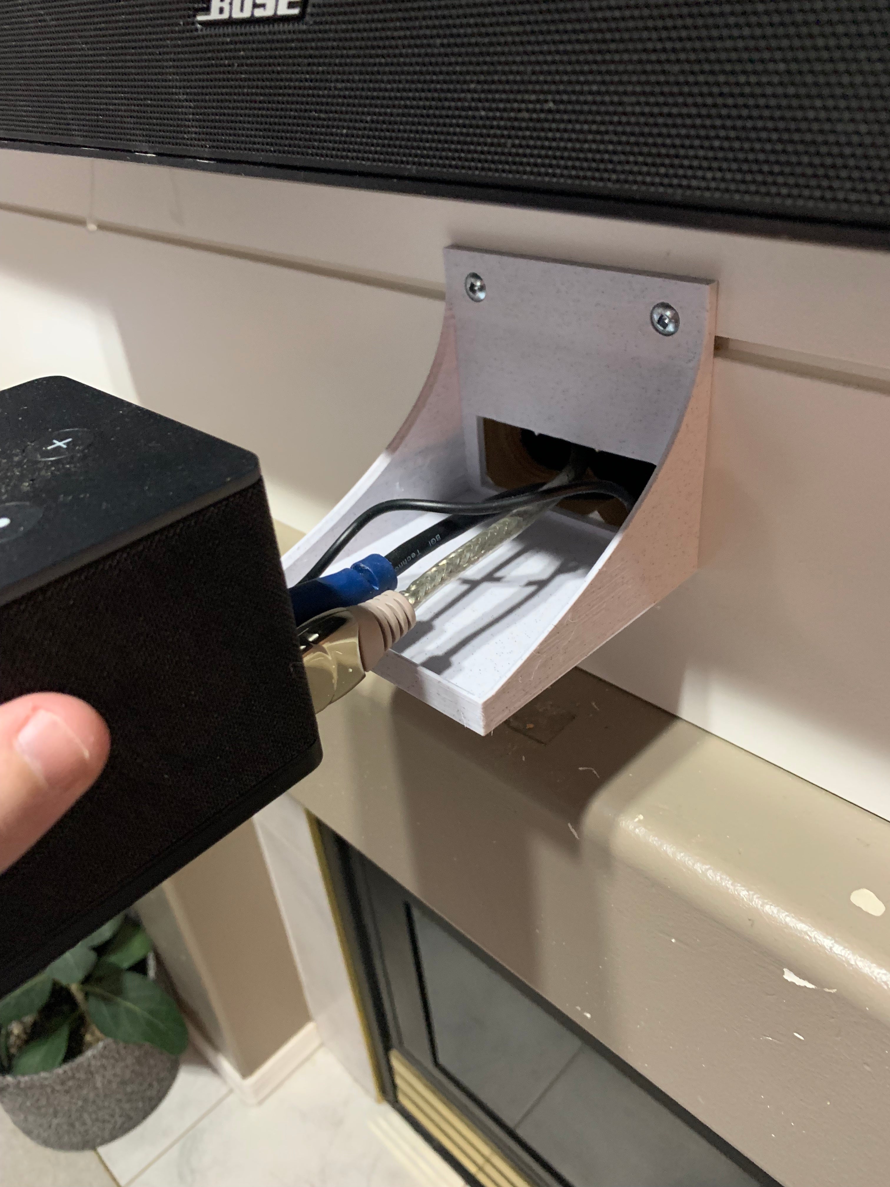 Montaje en pared para Amazon Fire TV Cube de 3.ª generación