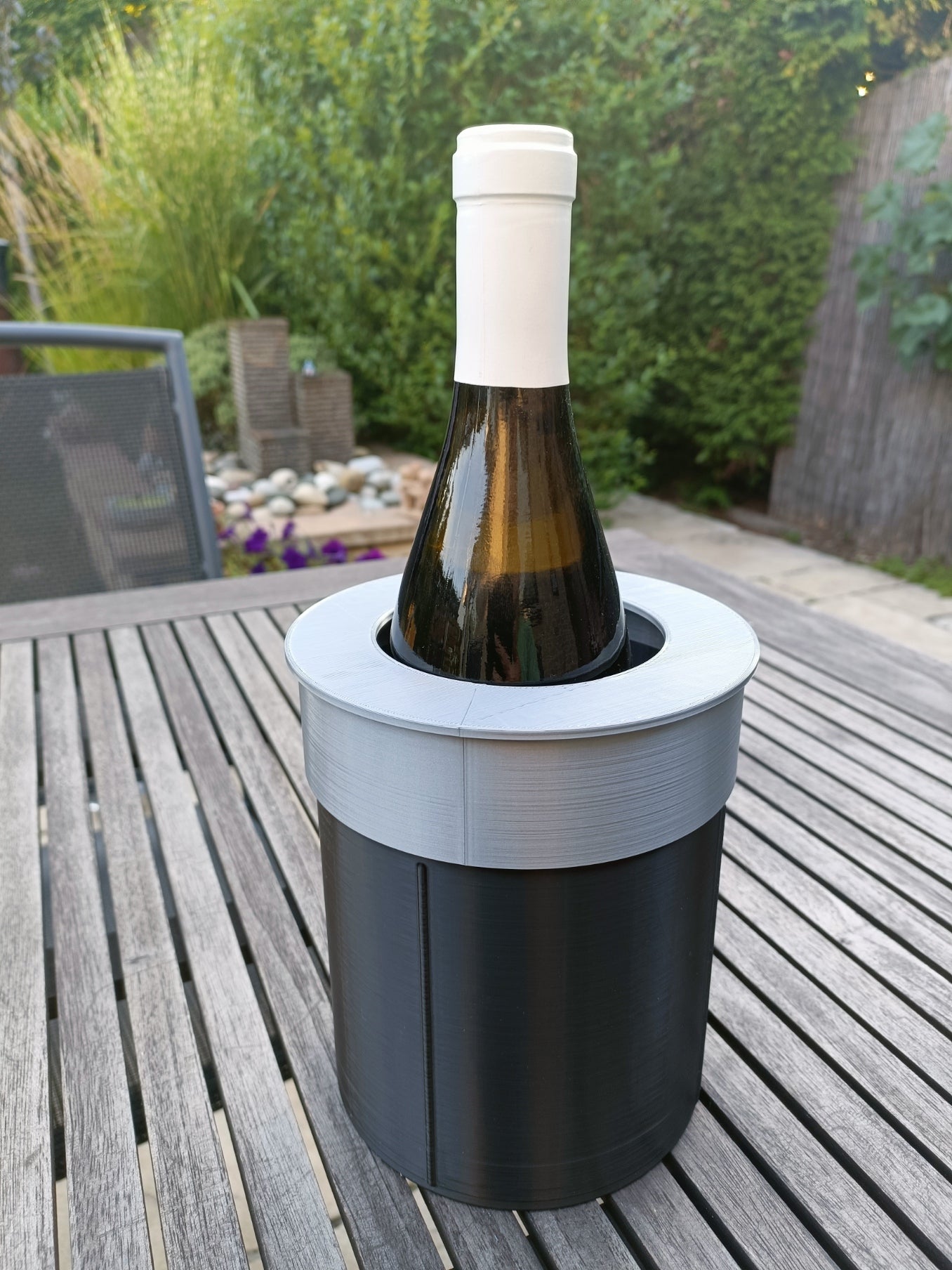Enfriador de vino con espacio para 4 elementos de enfriamiento: vino con temperatura perfecta