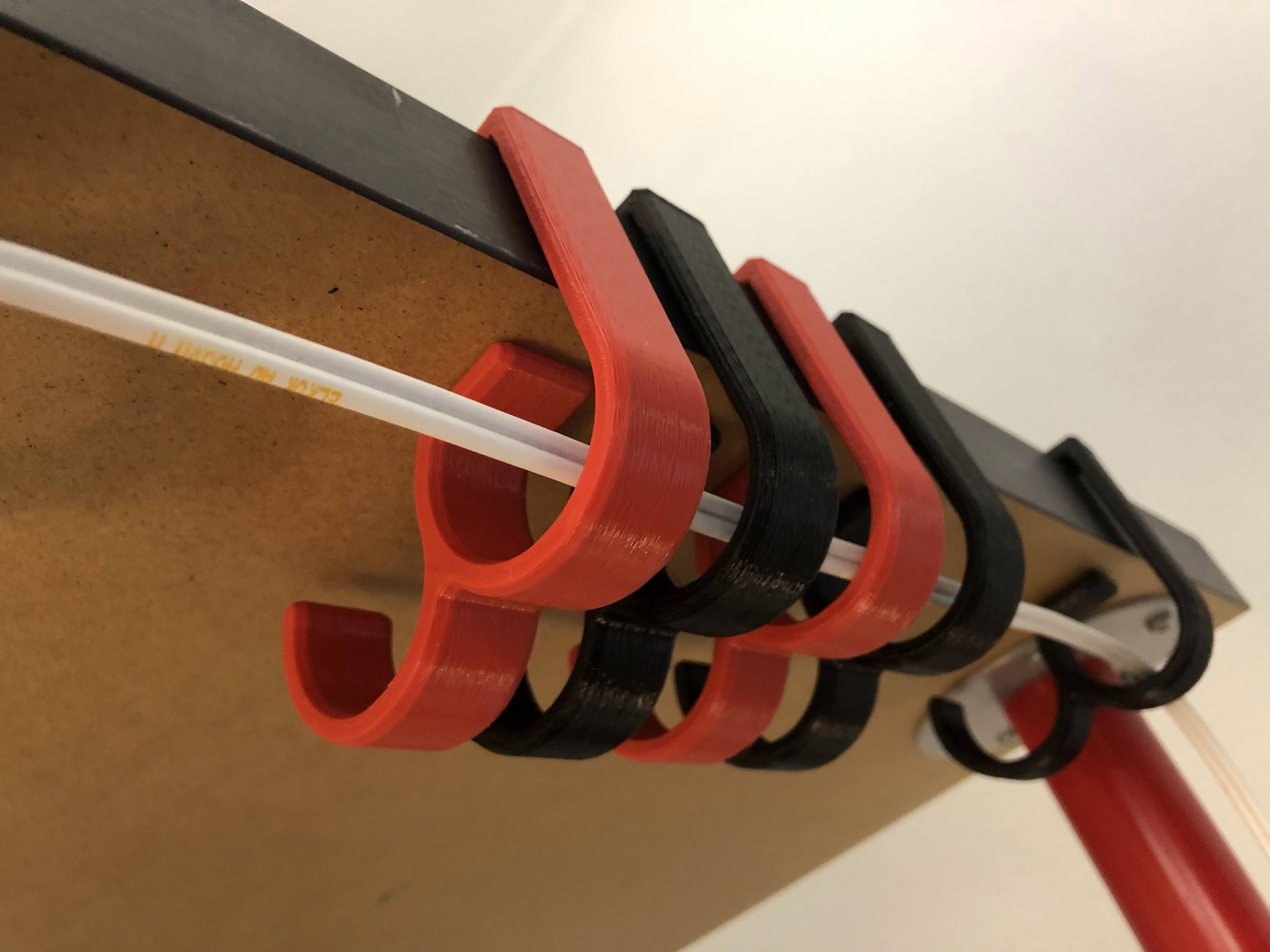 Clip de gestión de cables de escritorio para encimeras de 50 mm - Compatible con Ikea