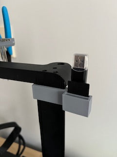 Soporte con clip para USB y tarjeta SD Ender 3 V3 SE/KE